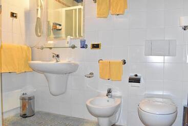 هتل Albergo Ristorante Conca Azzurra