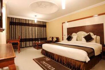هتل The Imperial Bodhgaya