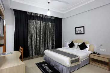 هتل The Imperial Bodhgaya