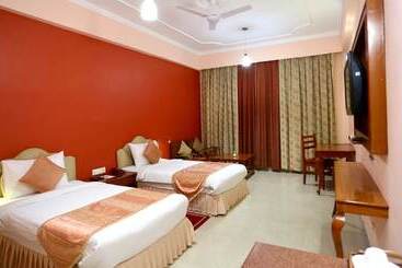 هتل The Imperial Bodhgaya