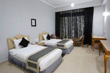 هتل The Imperial Bodhgaya