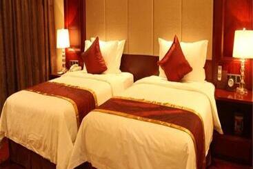 هتل Wyndham Garden Wuyishan