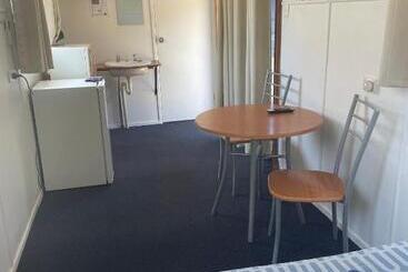 Injune Motel