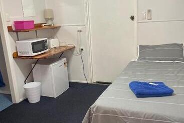 Injune Motel