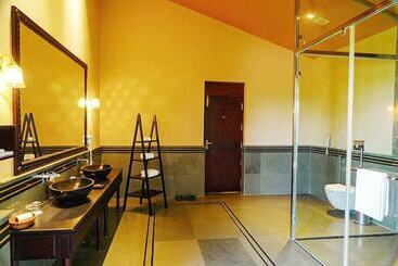 استراحتگاه Niraamaya Wellness Retreats Backwaters And Beyond Kumarakom