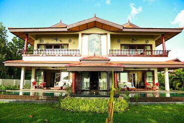 استراحتگاه Niraamaya Wellness Retreats Backwaters And Beyond Kumarakom