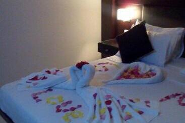 استراحتگاه Panacea Suites