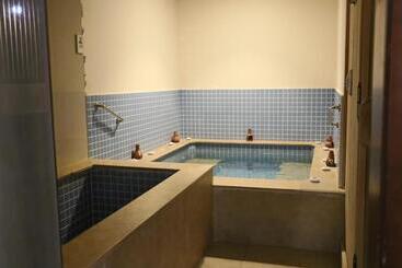 استراحتگاه Panacea Suites