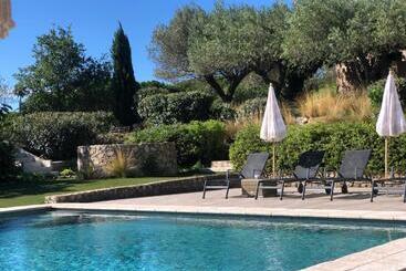 酒店 Auberge De L Oumède