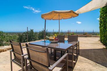 هتل Finca Agroturismo Es Pujol
