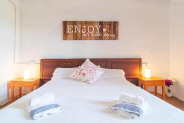هتل Finca Agroturismo Es Pujol