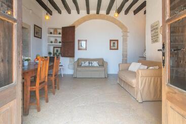 هتل Finca Agroturismo Es Pujol