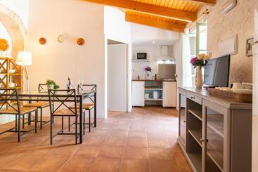 هتل Finca Agroturismo Es Pujol