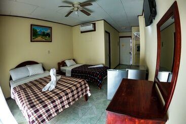 هتل Frank's Place