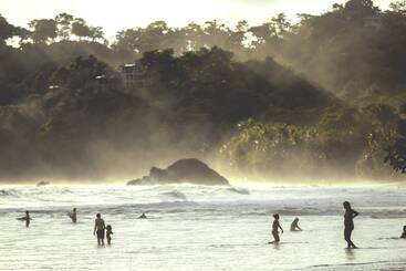 هتل Selina Manuel Antonio   Hostel