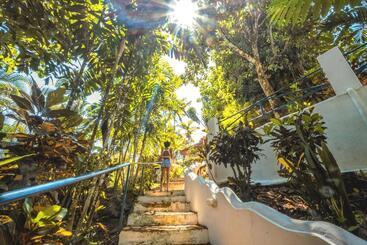 هتل Selina Manuel Antonio   Hostel