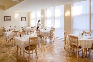 هتل Villa Ida Family Wellness