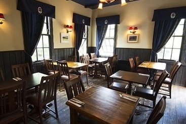 هتل Village Inn