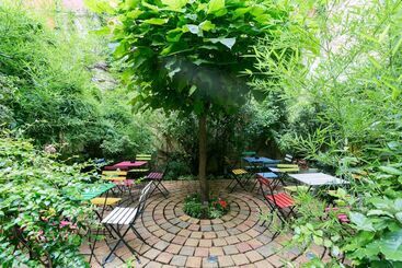 Les Patios Du Marais