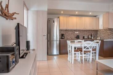 Luxury Family Apartment   Pool, Seaview, 200m Beach