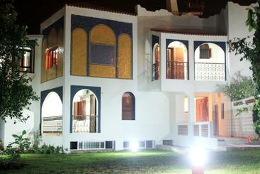펜션 Riad Dar Achaach