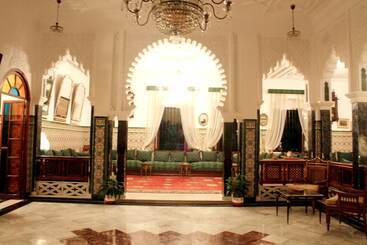 펜션 Riad Dar Achaach