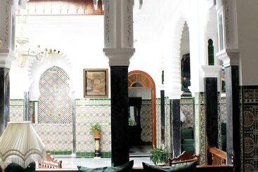펜션 Riad Dar Achaach