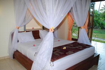 ペンション Tiara Homestay Pemuteran Bali