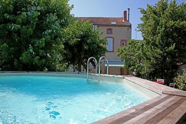 تختخواب و صبحانه Villa Bellevue