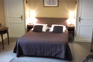 تختخواب و صبحانه Manoir De La Baronnie