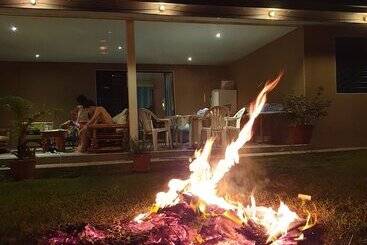 تختخواب و صبحانه Marama Lodge Tahiti