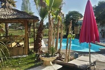 تختخواب و صبحانه Villa Caraîbes