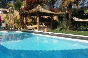 تختخواب و صبحانه Villa Caraîbes