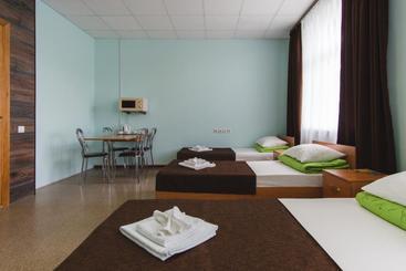 هتل Barnaul Hostel