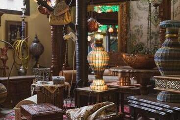 هتل Bazar