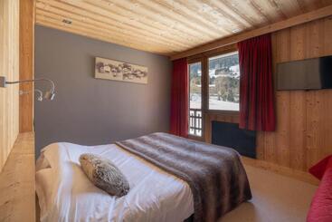 هتل Chalet Les Rhodos