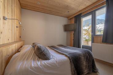هتل Chalet Les Rhodos