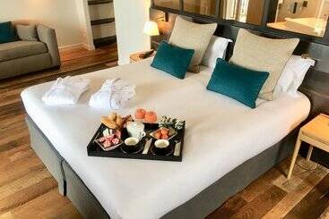 هتل Hôtel De La Plage   Saint Jean De Luz
