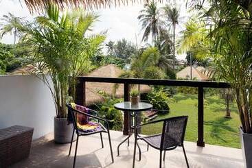 Mali Resort Sunrise Beach - Satun