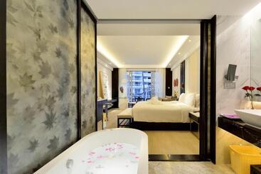هتل Palace Resort Yalong Bay Sanya