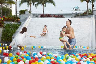 هتل Palace Resort Yalong Bay Sanya