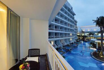 هتل Palace Resort Yalong Bay Sanya