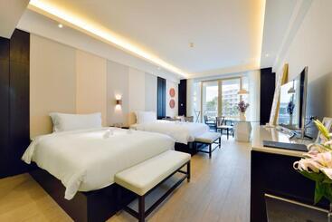 هتل Palace Resort Yalong Bay Sanya