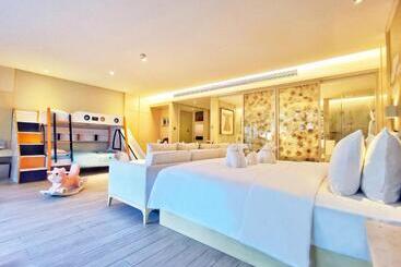 هتل Palace Resort Yalong Bay Sanya