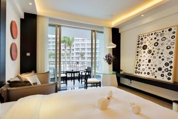 هتل Palace Resort Yalong Bay Sanya