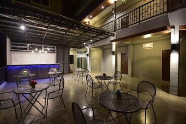 Inn Stations Hostel