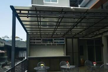 Inn Stations Hostel