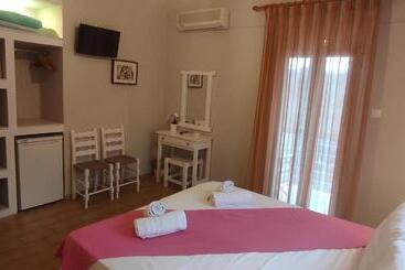 Rastoni Guest House Skopelos