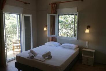 Rastoni Guest House Skopelos