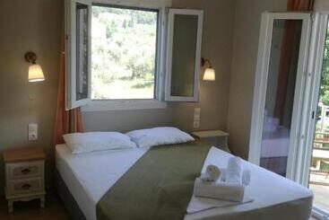 Rastoni Guest House Skopelos